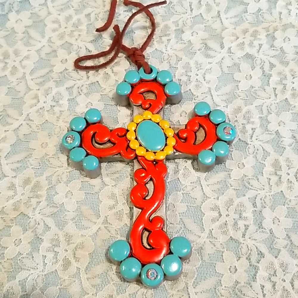 Large (resin?) cross pendant